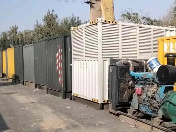 怀集200KW柴油发电机机组每小时油耗是多少?